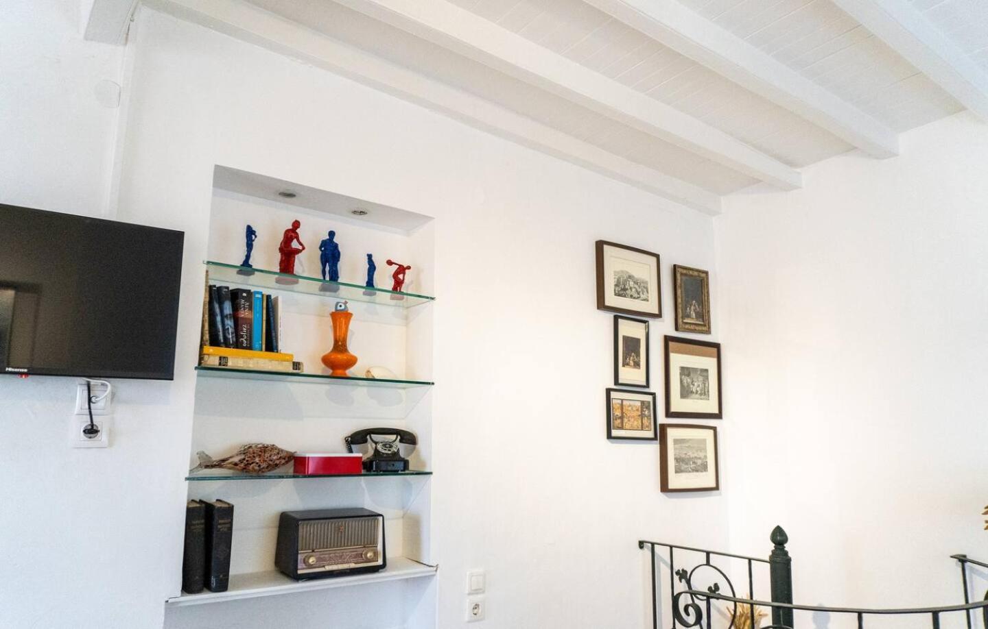 Nina'S Traditional House By Estia Valanio Bagian luar foto