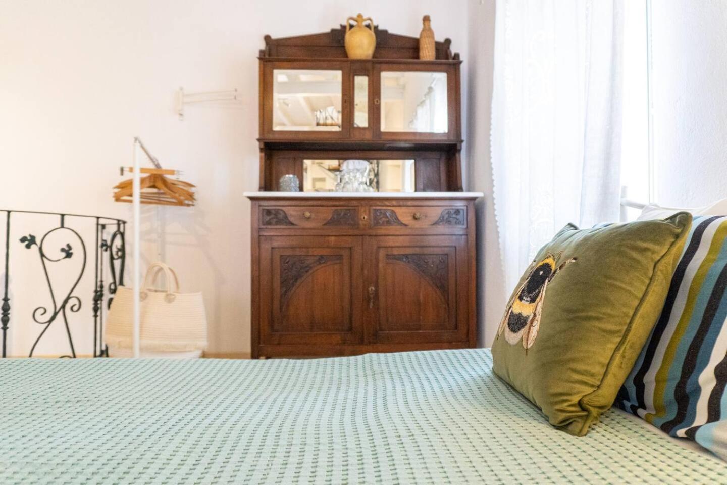 Nina'S Traditional House By Estia Valanio Bagian luar foto